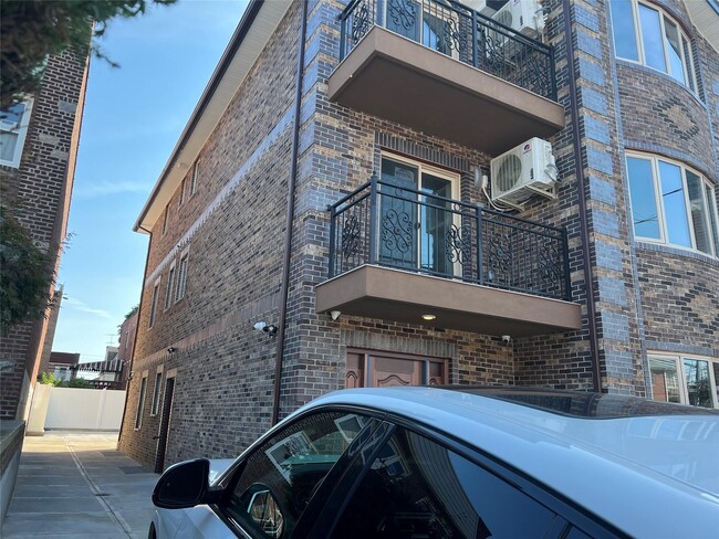 Building Photo - 134-22 Booth Memorial Ave