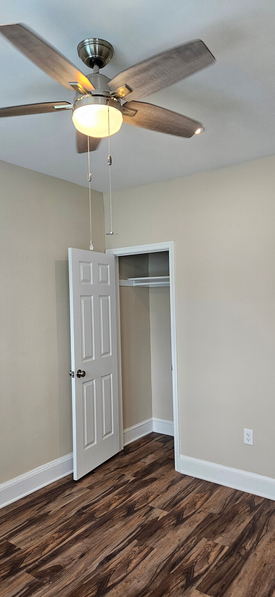 Building Photo - 2016 1st St NW