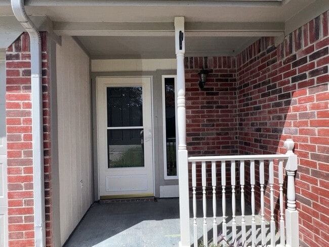 Building Photo - 5728 Shady Springs Trail