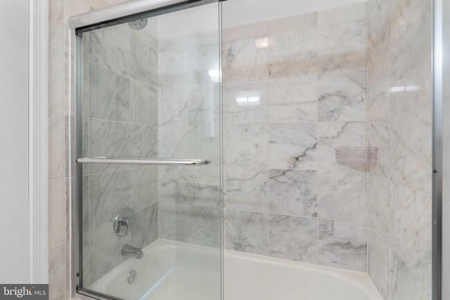 Building Photo - 6130 11th Rd N