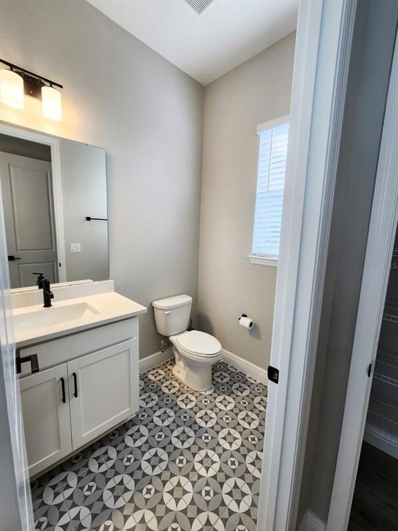 Building Photo - 18435 Mowry Ct