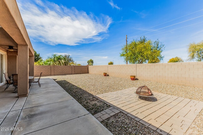 Building Photo - 2288 E Wisteria Dr