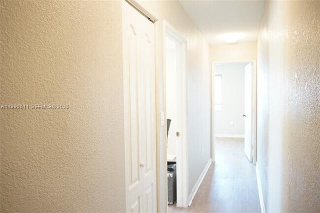 Building Photo - 331 NW 82nd Ave