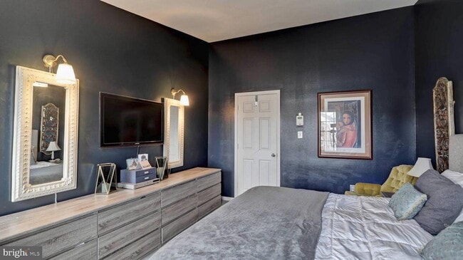 Building Photo - 44072 Florence Terrace