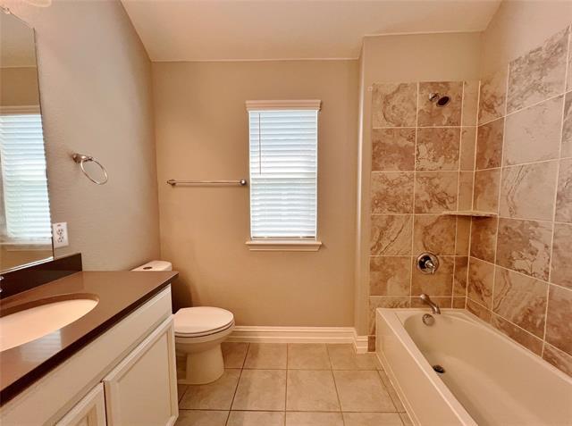 Building Photo - 3620 Venetian Ct