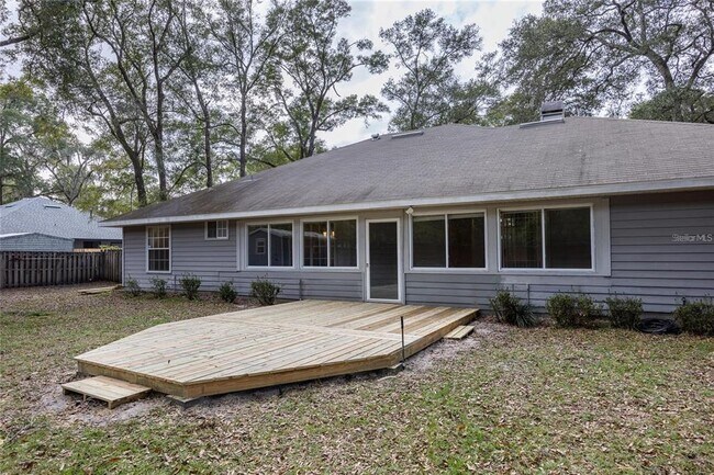 Building Photo - 2103 SW 75th Terrace