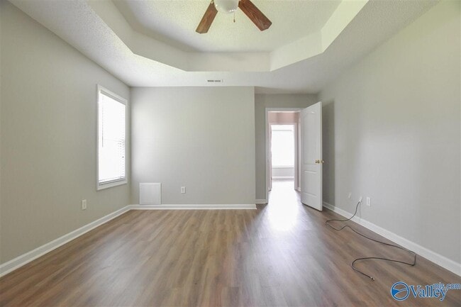 Building Photo - 136 Populus Dr