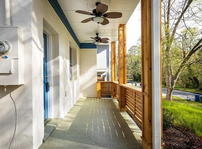 Building Photo - Spacious 5BR/3.5 BA Renovated Home Near Beltline with Off-Street Parking