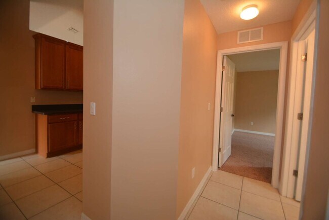 Building Photo - 27 Porcupine Dr