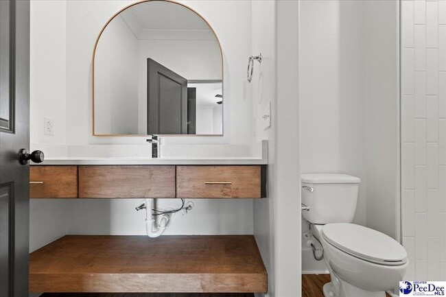 Building Photo - 1308 Twelve Oaks Ln