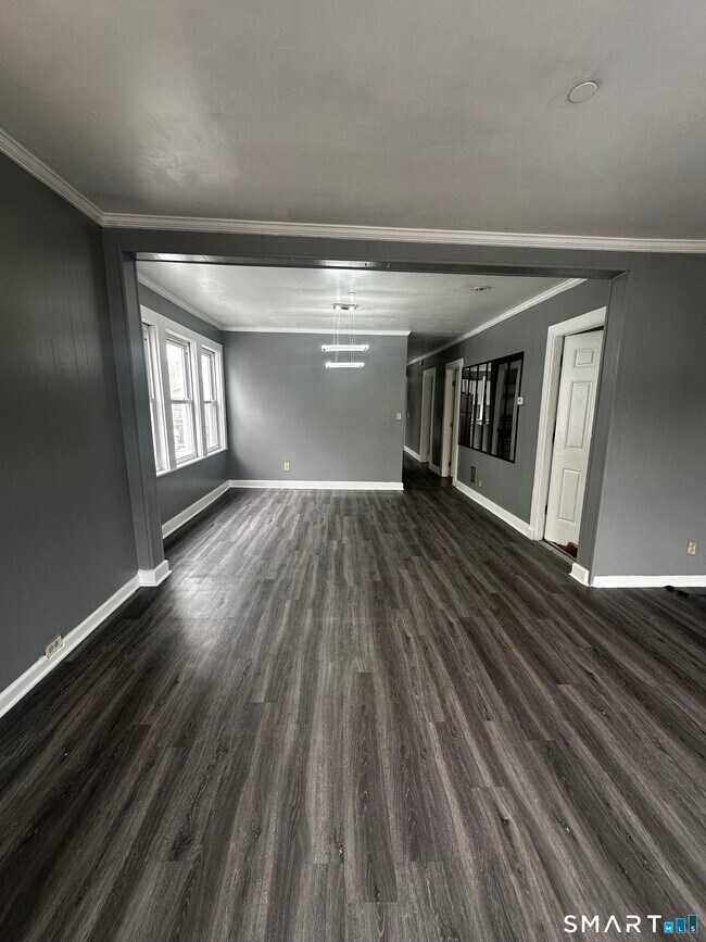 Building Photo - 145 Lenox Ave