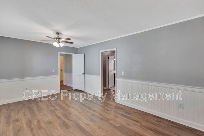 Building Photo - 204 S Hampton St