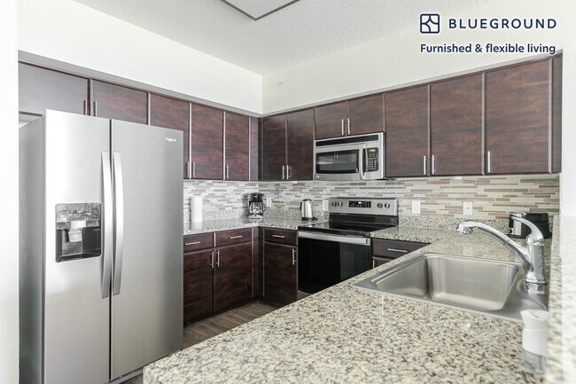 Building Photo - 987 SW 37th Ave