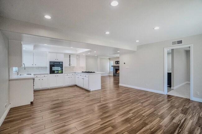 Building Photo - 2850 Tabago Pl