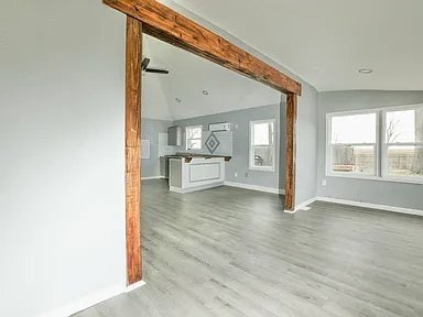 Building Photo - 305 Bass Ave