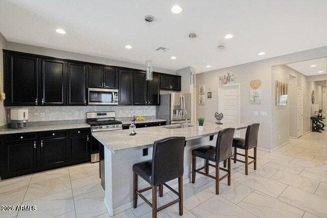 Building Photo - 2112 S 123rd Ln