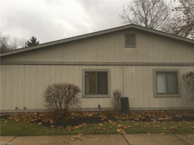 Building Photo - 2821 Mull Ave