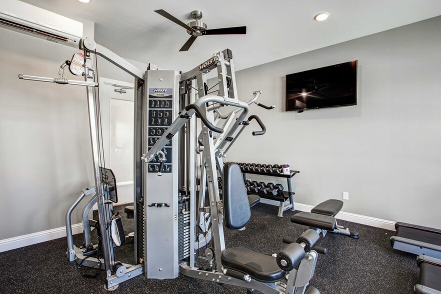 Fitness Center - 2633 Columbia Lakes Dr