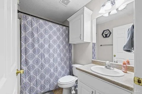 Building Photo - 5658 Derby Dr