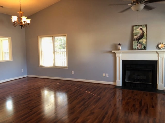 Building Photo - 905 Lowry Ct