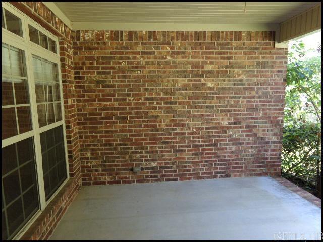 Building Photo - 31 Bristol Ct
