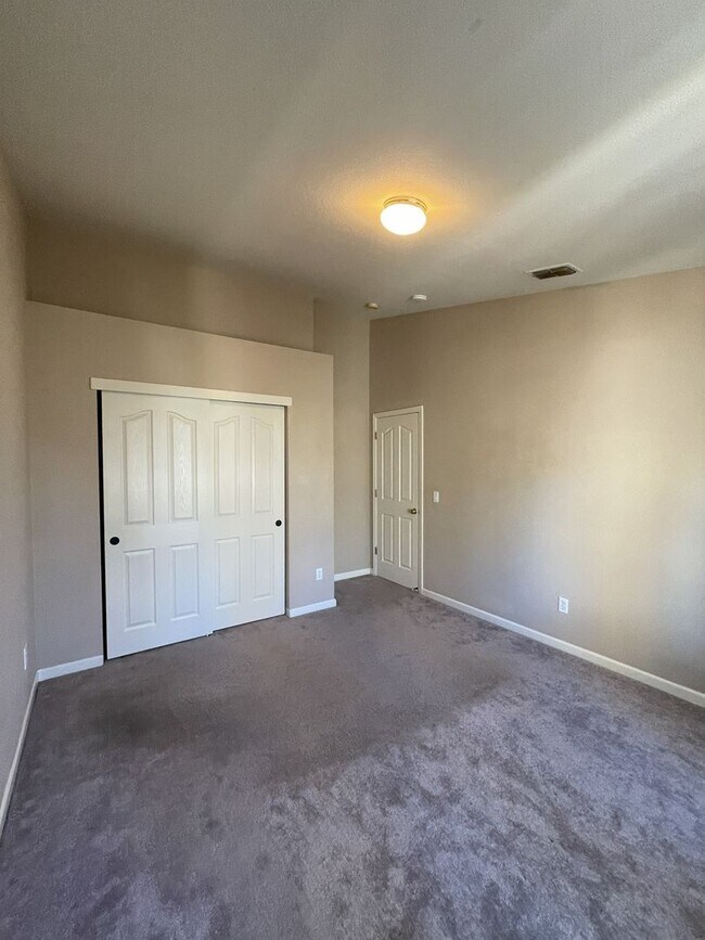 Building Photo - 2912 Mars Hill St