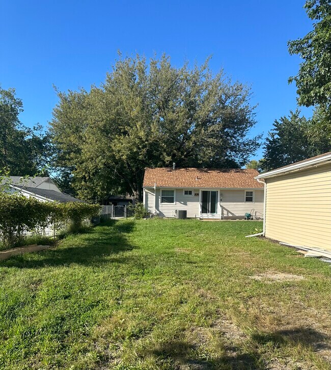 Back side of house view - 1444 Dodge St