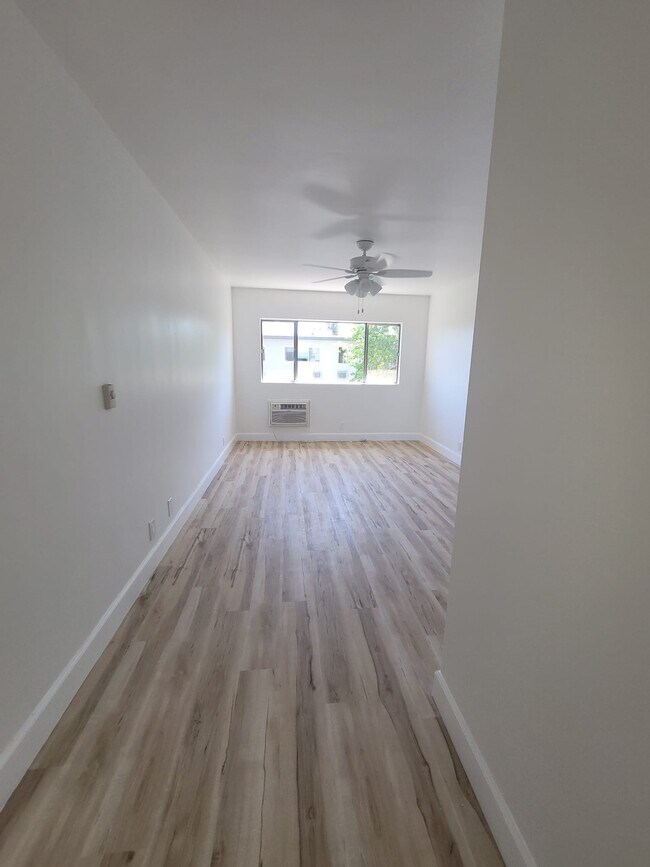 Building Photo - 5000 Coldwater Canyon Ave