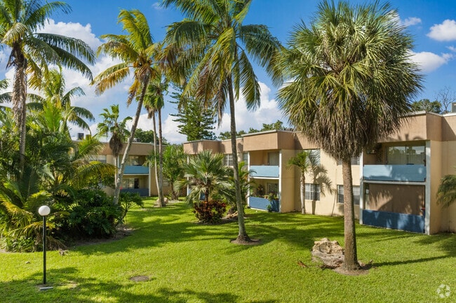 Building Photo - Sabal Pointe Apartments