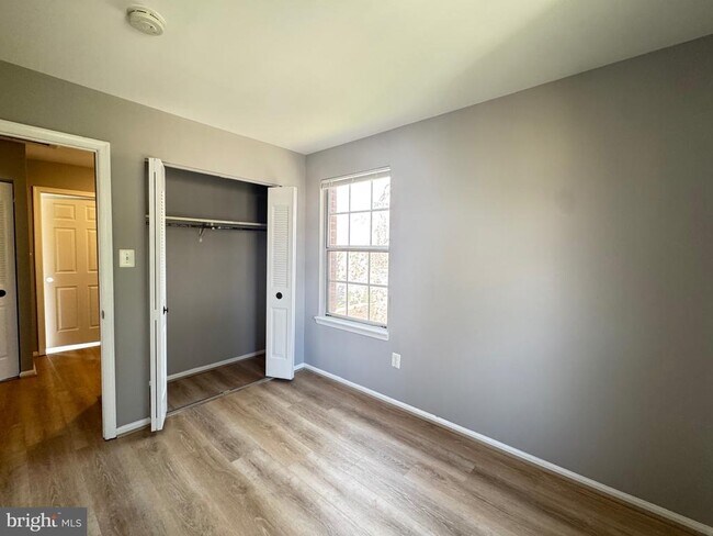 Building Photo - 6674 Ducketts Ln