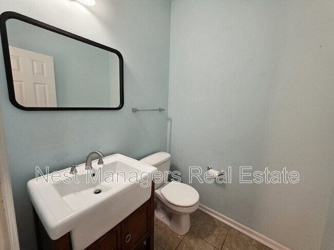 Building Photo - 825 Running Horse Ln