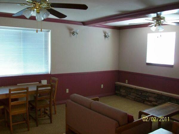 Building Photo - 3608 NE 44th St