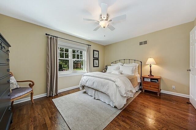 Building Photo - 4059 Lawn Ave