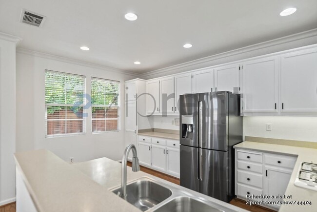 Building Photo - 3106 Snowdrop Cir