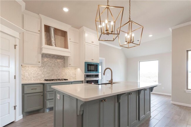 Building Photo - 16300 Marsha Dr