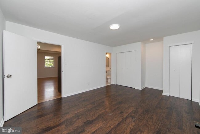 Building Photo - 32 Willis Ave