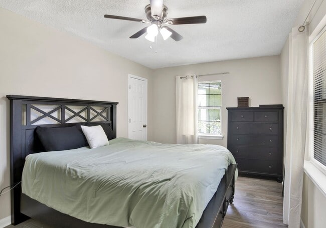 Building Photo - Close to Corry Station Naval Base!