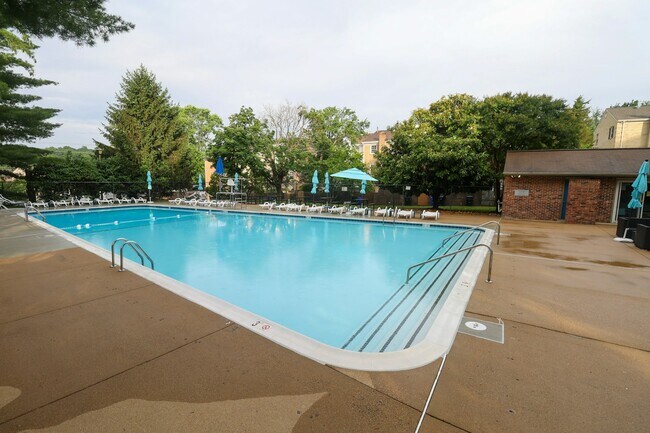 Building Photo - 4530 Airlie Way