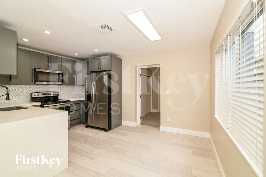 Building Photo - 1241 NW 7th Ave