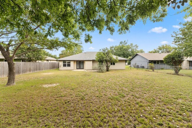 Building Photo - 1100 Red Cliff Dr