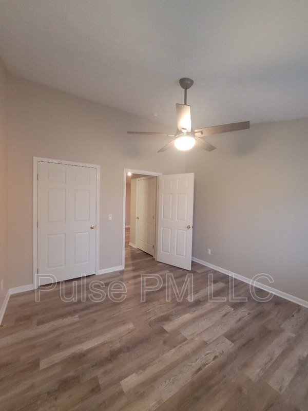 Building Photo - 2990 Sequoia Dr