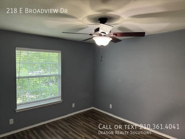 Building Photo - 218 E Broadview Dr