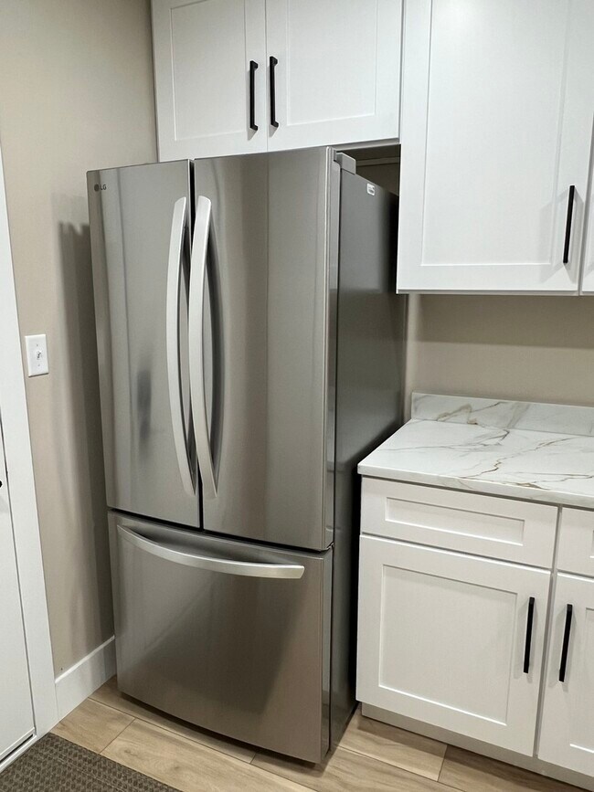 Building Photo - 109 Ravinia Dr