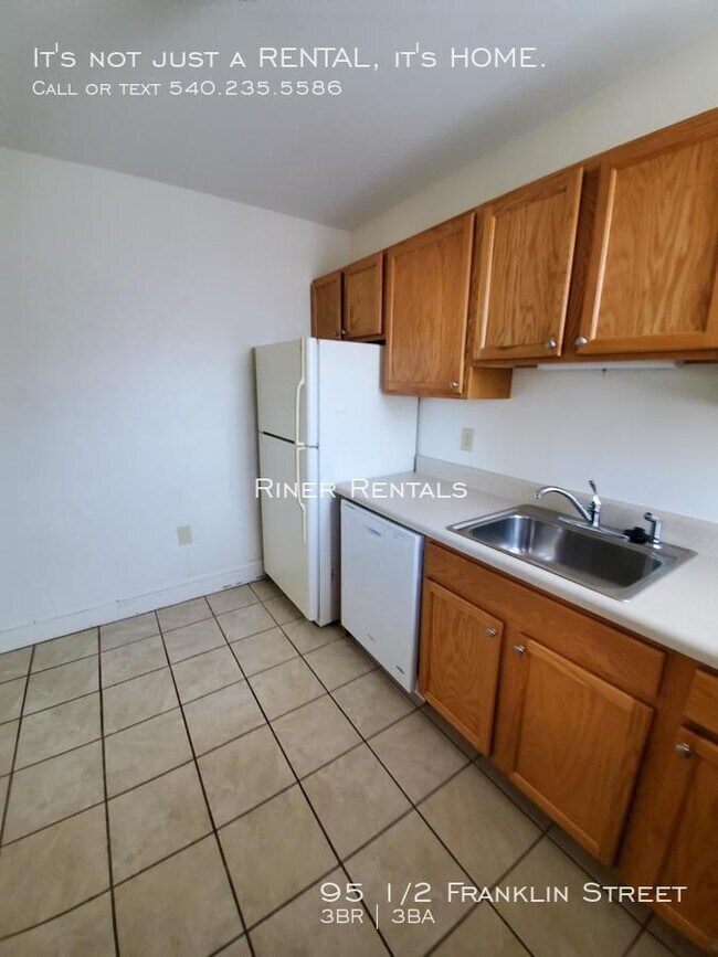Building Photo - 95 1/2 Franklin Street-