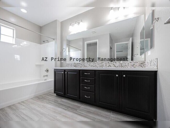 Building Photo - 3511 N Carlton St