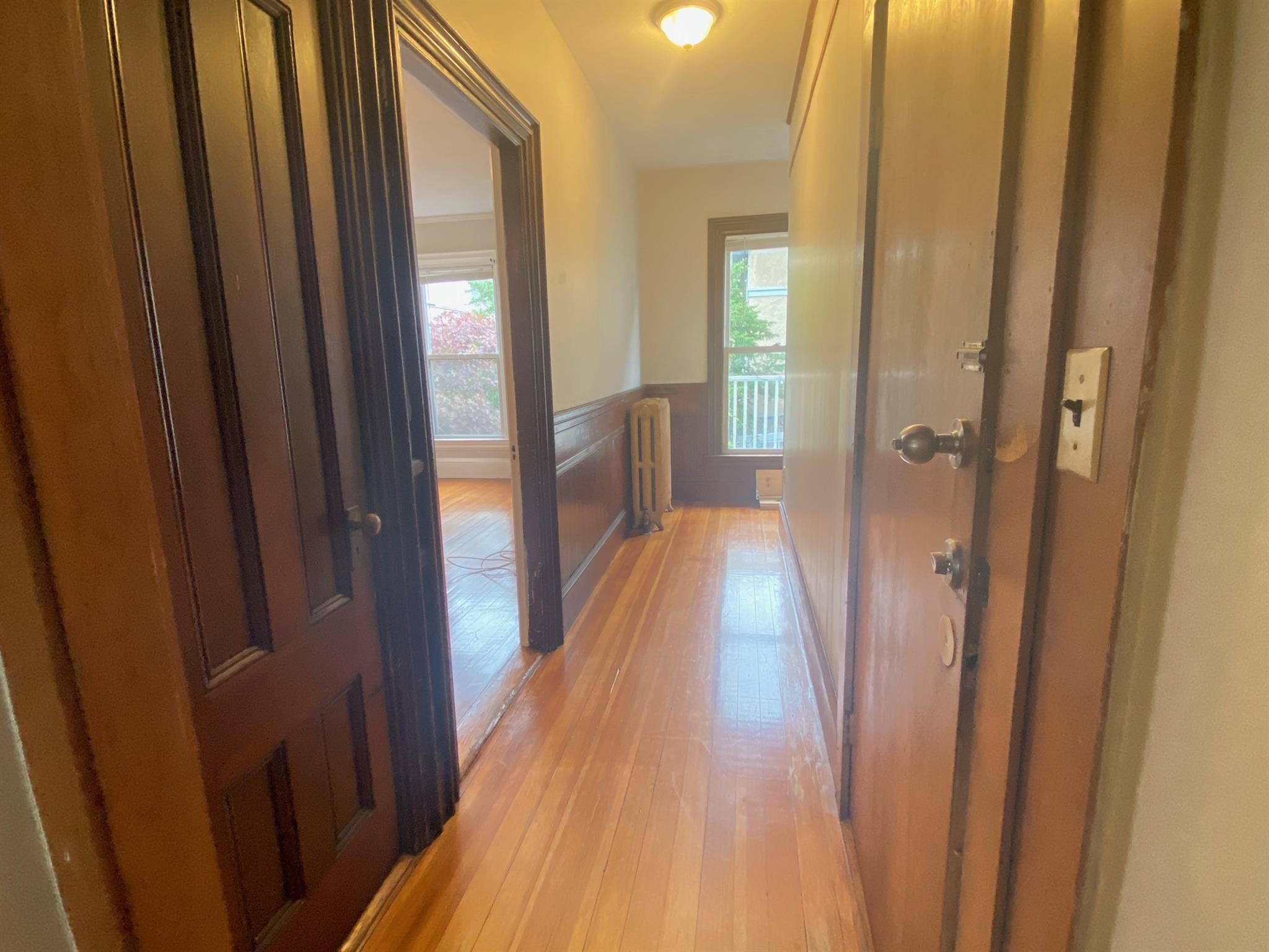 Building Photo - 8R Forest St