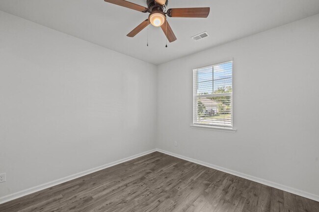 Building Photo - 72 Knotty Ct