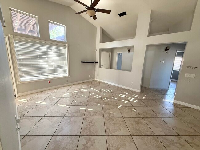 Building Photo - 80409 Windsong Way