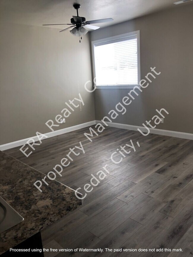 Building Photo - 485 1425 N St
