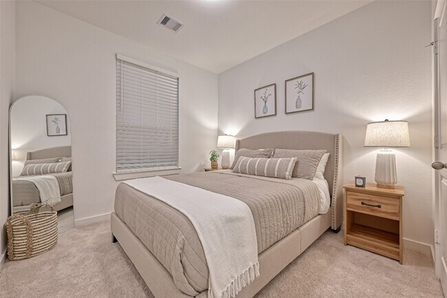 Building Photo - 7933 Wild Thicket Dr